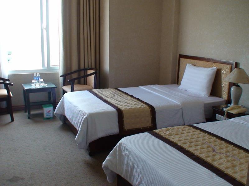 וין Huu Nghi Hotel מראה חיצוני תמונה
